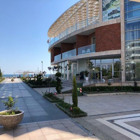 Fishta Hotel & Apartments Velipojë Buitenkant foto